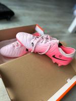 Nike Legend Pro 10 LG zu verkaufen nur einmal getragen Gr.41 Bayern - Bad Rodach Vorschau