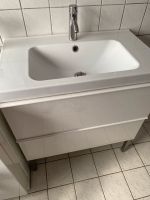 IKEA Waschtisch mit AufstazwasGodmorgon hochglanz weiß auf Füßen Niedersachsen - Bardowick Vorschau