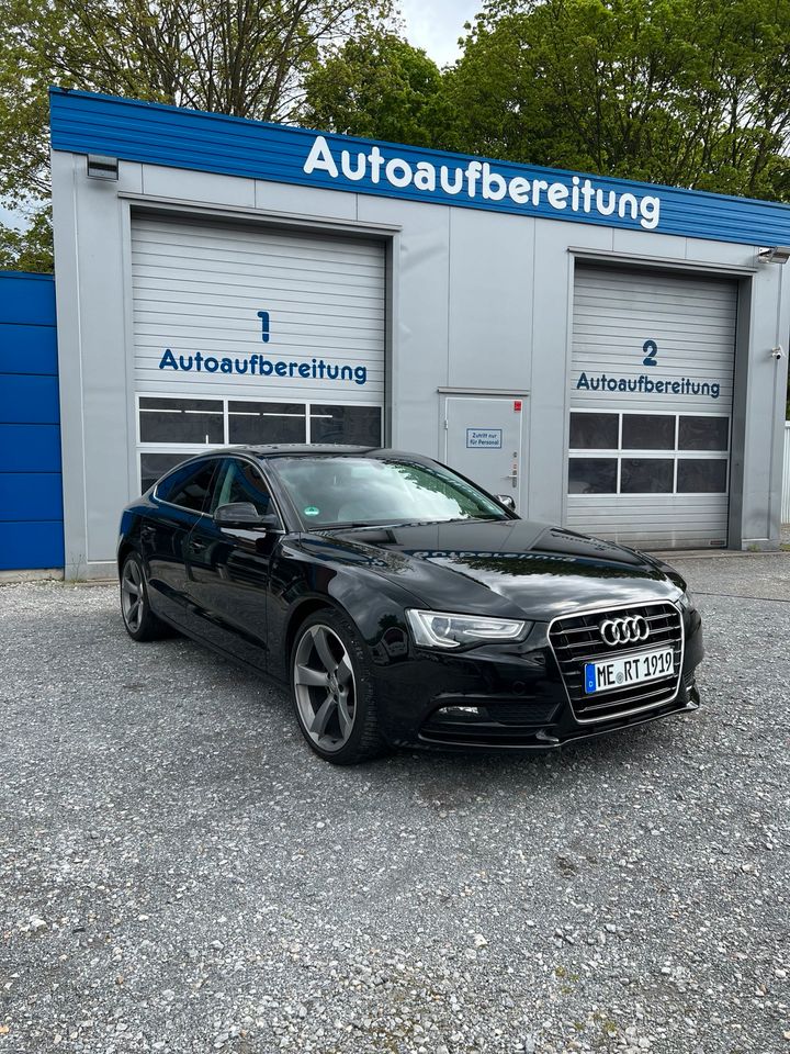 Audi A5 TDI Automatik. Sehr gepflegt. Sehr Gute Zustand in Düsseldorf