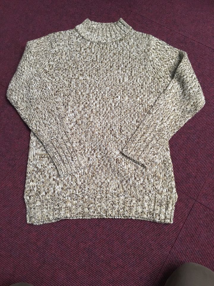 Braun melierter Strickpullover mit Stehkragen Gr 38 in Weihenzell