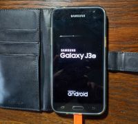 Samsung Galaxy J3 (6) mit Handytasche Sachsen - Großpösna Vorschau