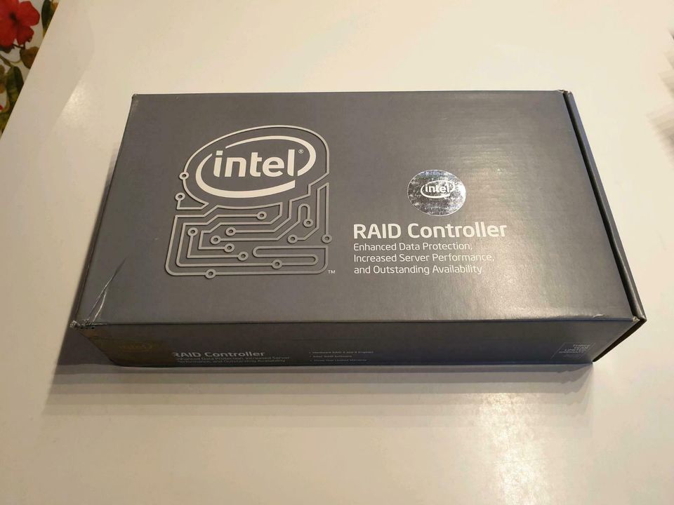 Intel® RAID-Controller SRCSASLS4I (SAS/SATA) in Nuthe-Urstromtal