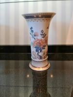 Porzellan Vase mit verschiedenen Blumen Muster Hessen - Eschborn Vorschau