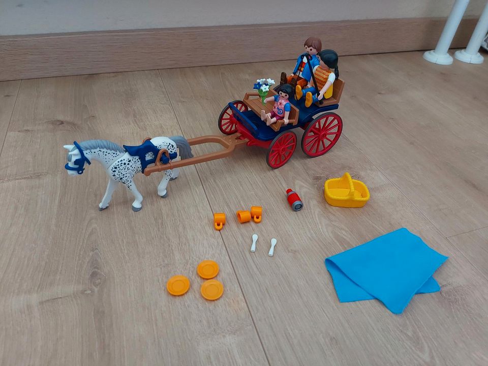 Playmobil Reitturnier 5224, Pferdekutsche 5226, PKW mit Anhänger in Hilter am Teutoburger Wald