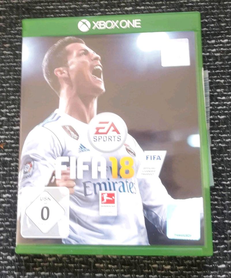 X Box One Fifa18 in Köln