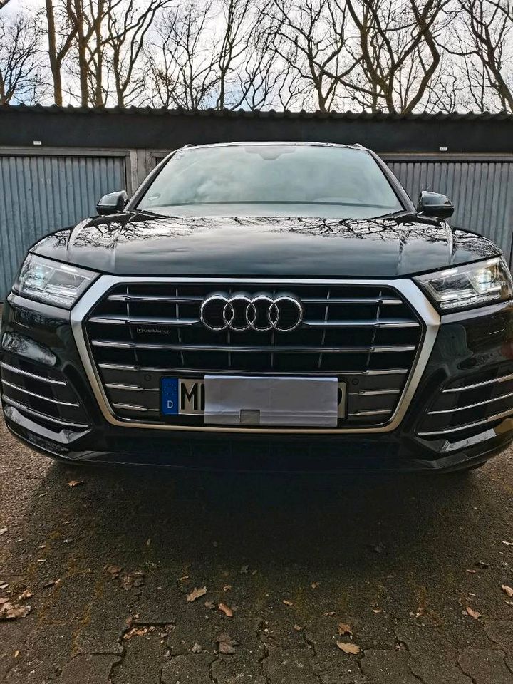 Audi Q5. Otdi 190ps SLine in Marburg