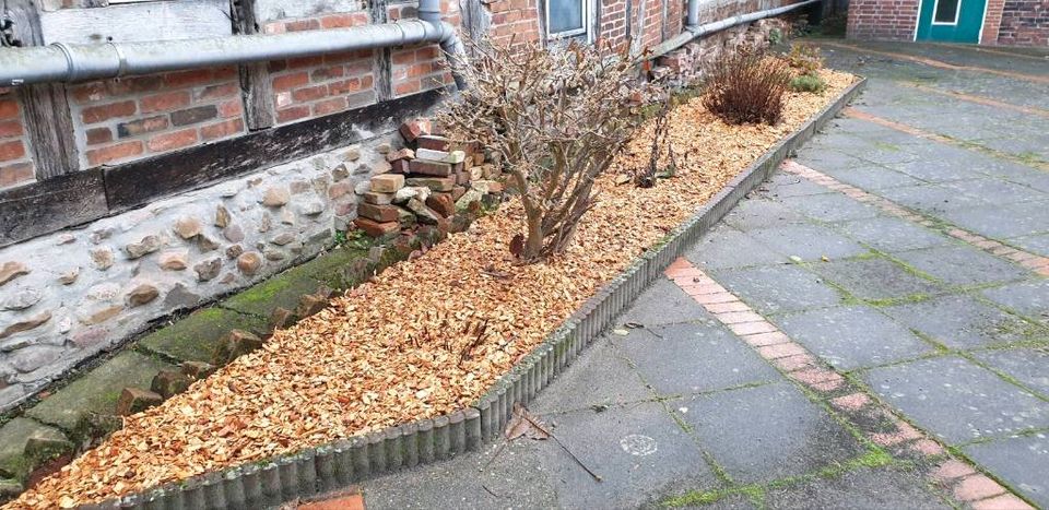 Laubbeseitigung, Baumschnitt, Hecke schneiden, Gartenarbeiten in Neu Wulmstorf