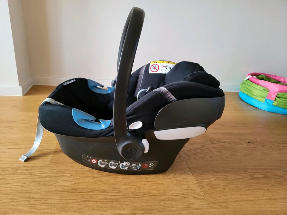 Cybex Aton M Babyschale schwarz Gold Unfallfrei in Altrip