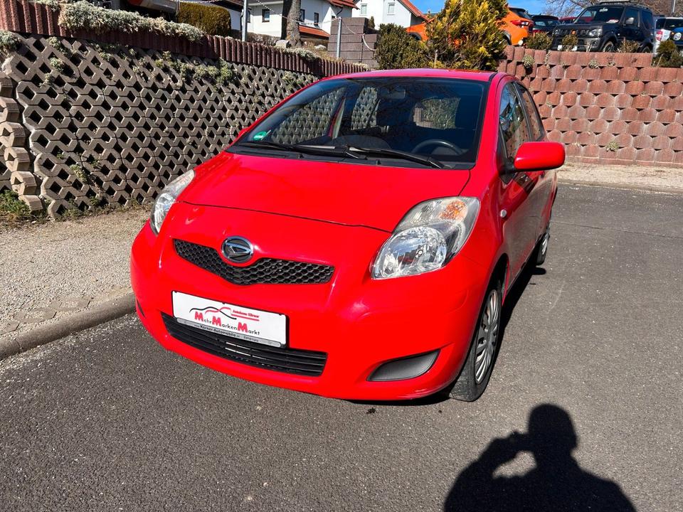 Daihatsu Charade 1,33 Dual-VVT-i ATM 36 Tkm +Winterräder in Ilmenau