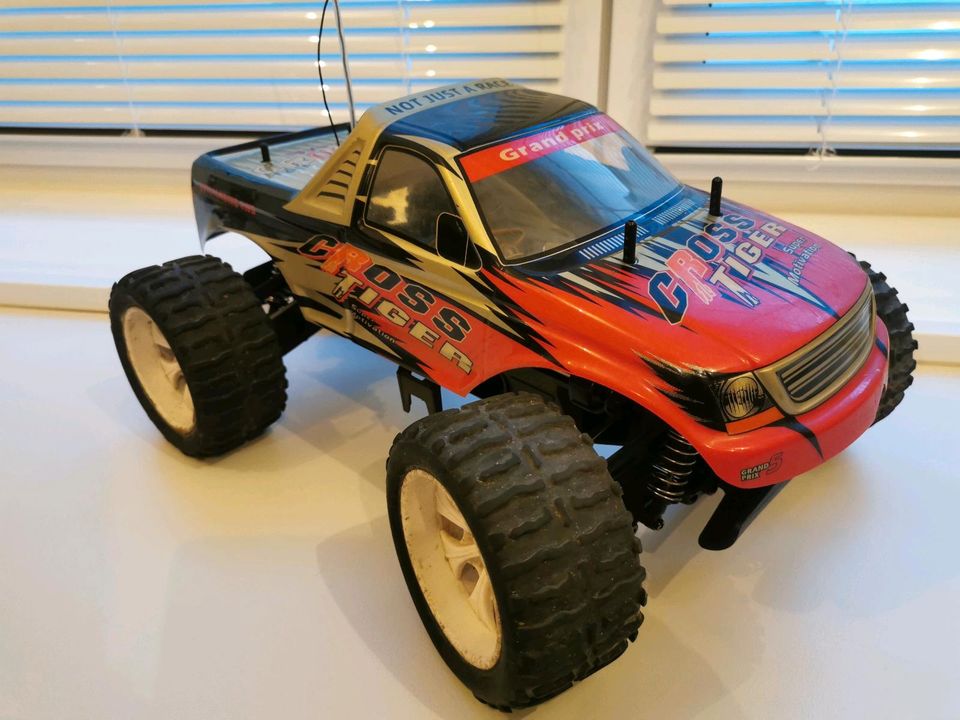 Rc Auto Truggy 1:8 6s 2,4ghz brushless in Augsburg