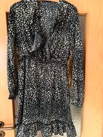 Modernes Kleid im Leo Look in L Nordrhein-Westfalen - Paderborn Vorschau