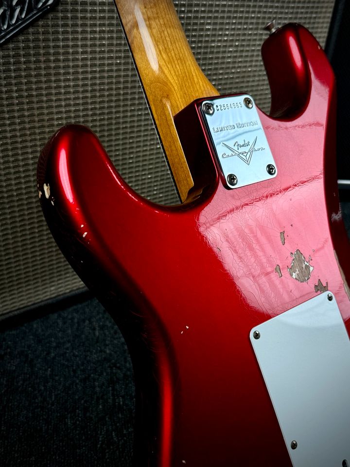 2022 Fender 63 Strat Heavy Relic Candy Apple Red in Kiefersfelden