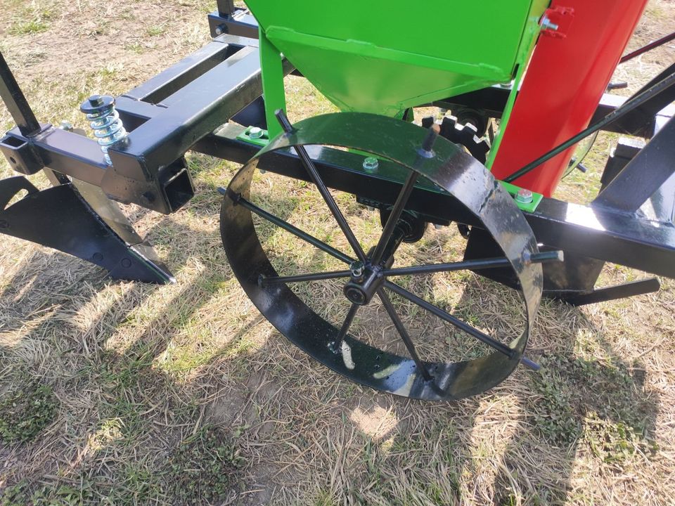 Pflanzmaschine Kartoffellegemaschine 1-reihen Kartoffel in Neuhardenberg