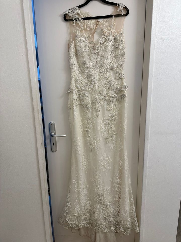 Abendkleid / festliches Kleid / Hochzeitskleid in Wuppertal