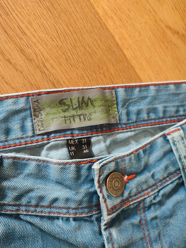 Bershka Skinny Slim Fit Jeans Waist 31 in Berlin