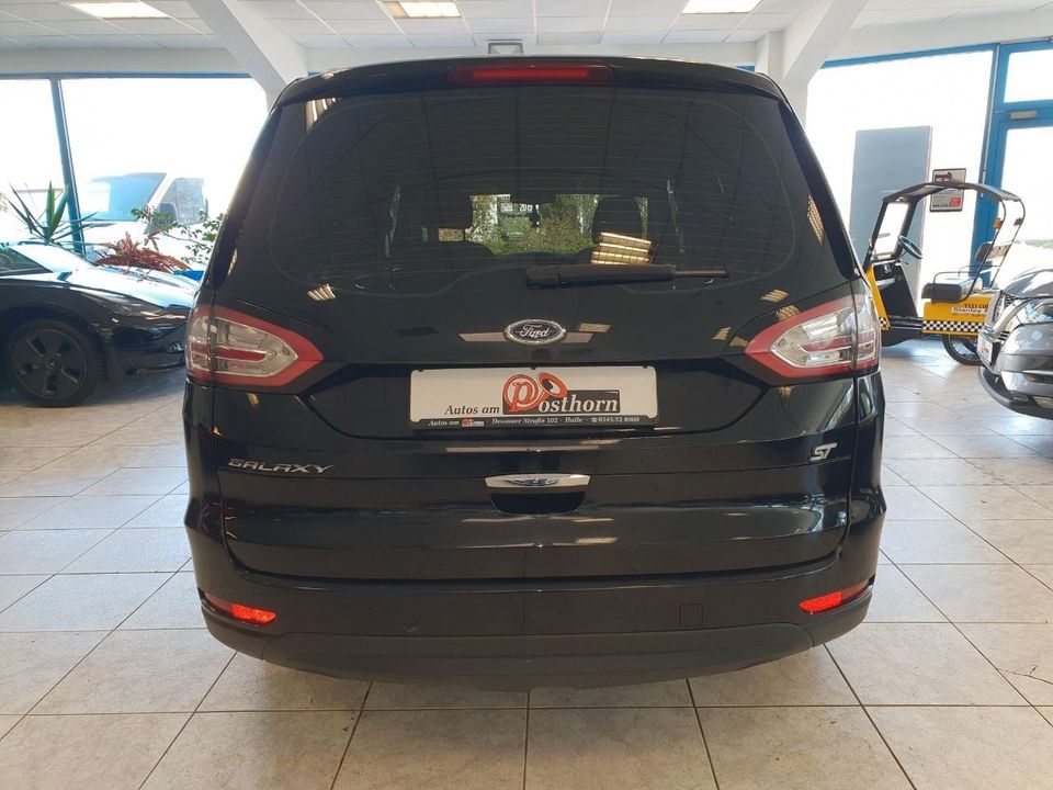 Ford Galaxy Automatik Titanium 7 Sitze Navi AHK in Halle