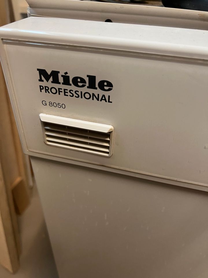 Miele Spülmaschine G8050 in Köln