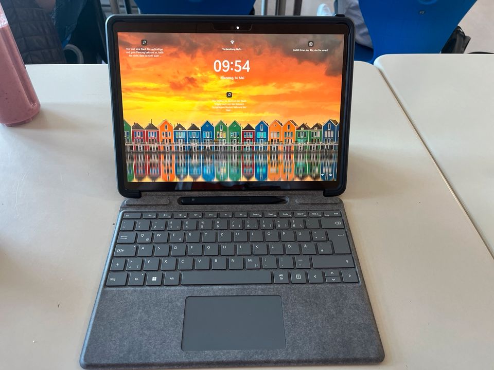 Microsoft Surface 9 in Köngen