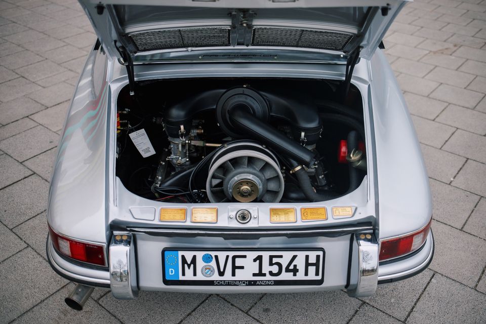 Porsche 911 2.0l SWB / Silber - Schwarz / Ehem. Irischgrün in München