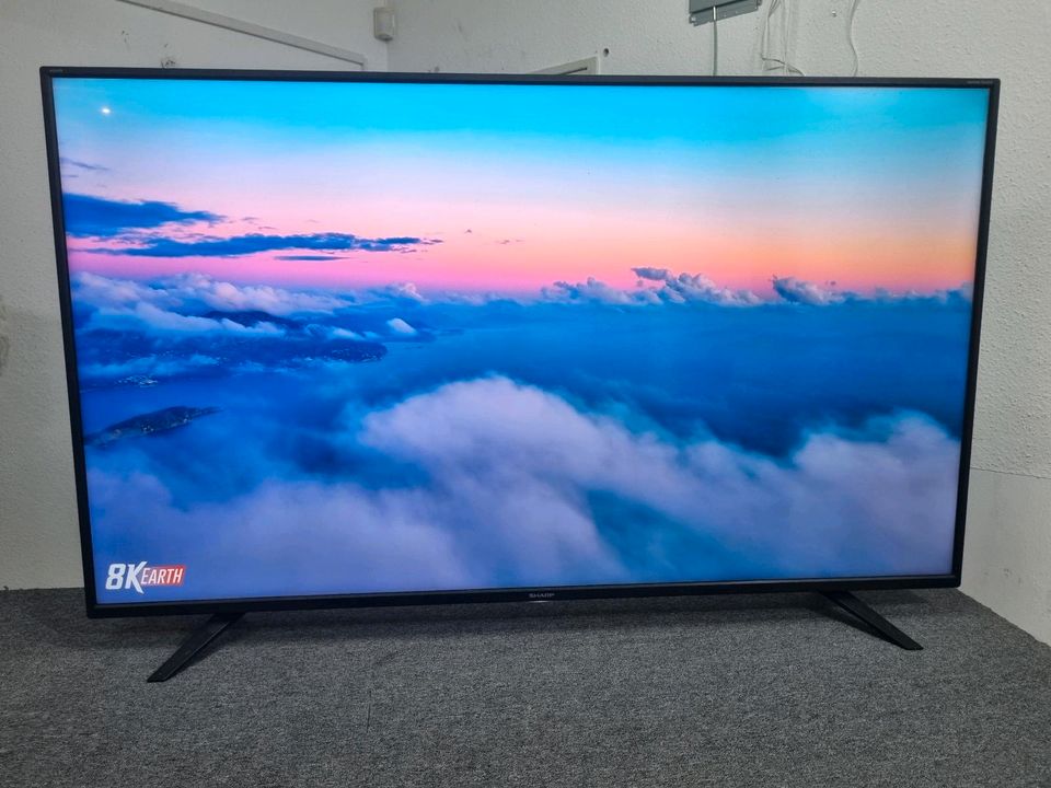 Smart TV 55 Zoll 4k UHD YouTube Netflix WLAN Top Zustand in Duisburg