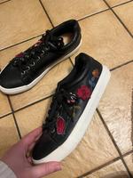 Sneaker mit Blumen 38.5 Niedersachsen - Burgdorf Vorschau