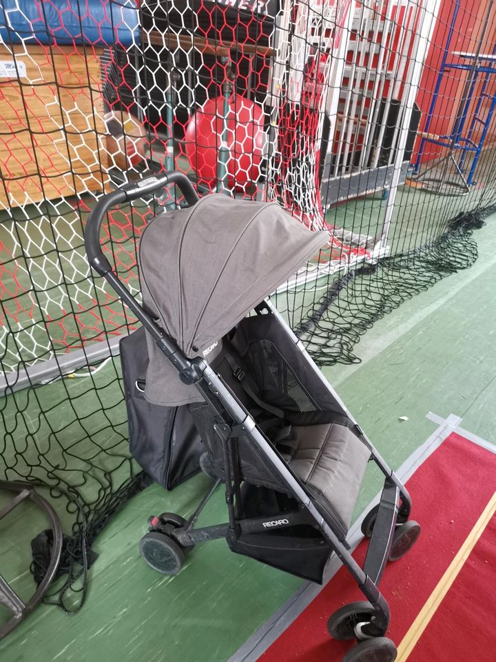 Recaro Buggy Kinderwagen mit Tasche in Hamburg