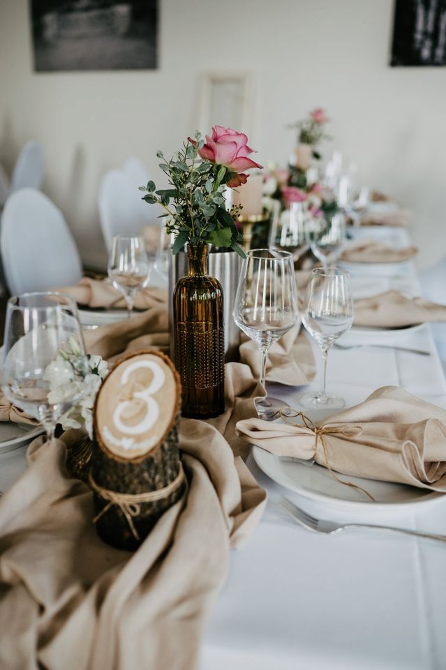 VERLEIH für Hochzeiten und Events Leinen Serviette Beige in Wanderup