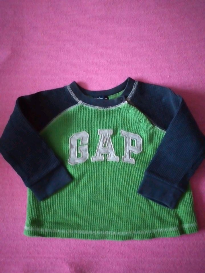 Pullover von GAP gr.12-18  ( gr.80 ) in Weilmünster