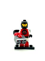 LEGO® Minifiguren Space Serie 26 71046 #5 M-Tron Mech 6€* Baden-Württemberg - Böblingen Vorschau