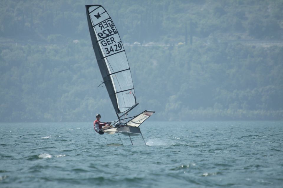 International Moth Bladerider X8 - Motte Segelboot Foiler in Maselheim