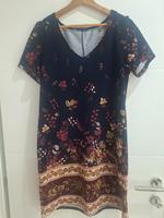 Sommerkleid aus Spanien Gr M/L Hessen - Ahnatal Vorschau