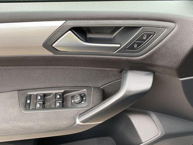 Volkswagen Touran Comfortline,Climatic,Winter-P,PDC,Tempom. in Wilkau-Haßlau