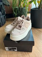 NIKE AIR FORCE 1 SAGE LOW 38/7 - AR5339 201 (particle beige) Niedersachsen - Hatten Vorschau