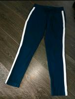 Tom Tailor Hose Sommerhose 36 S dunkelblau neuwertig Niedersachsen - Cremlingen Vorschau