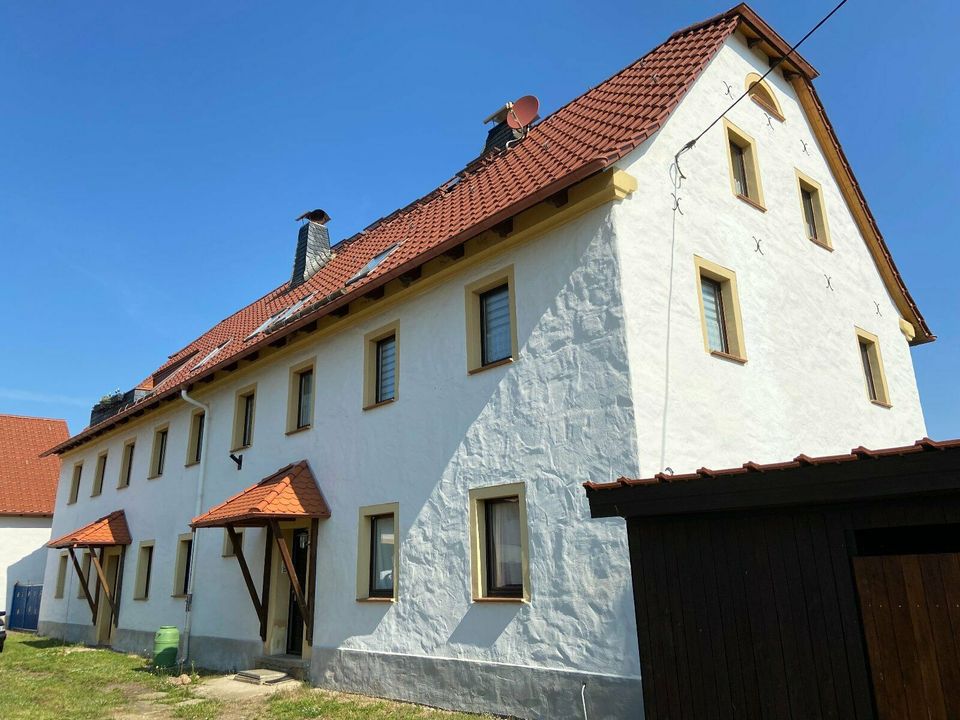 Traumhaftes Grundstück mit großem Wohnhaus (4 WE) und Scheune +++ vielseitige Nutzungsmöglichkeiten! in Liebschützberg