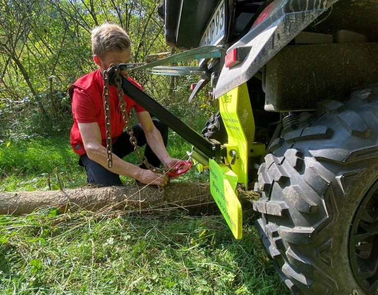 Rückeschiene für Forst-Arbeit mit deinem ATV / UTV / QUAD in