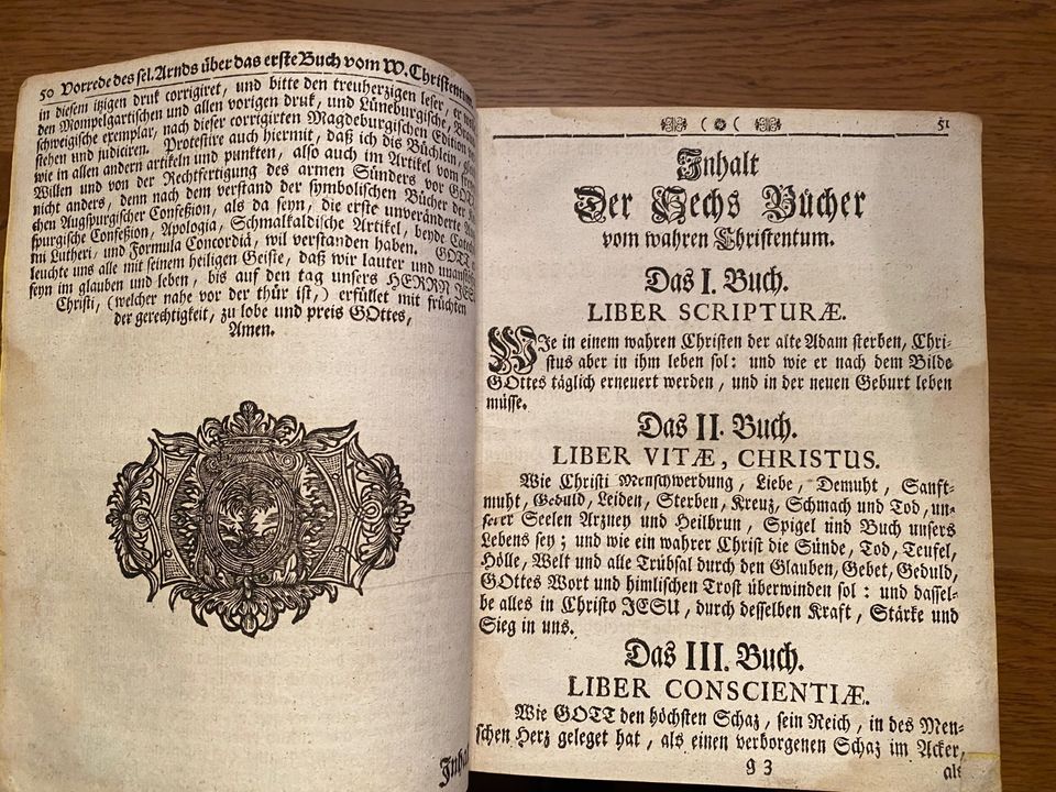 Antikes Buch von Johann Arnd von 1734 in München