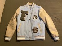 Original FUBU Collegejacke Varsity Jacket hellblau grau M *TOP* Berlin - Pankow Vorschau