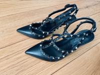 NEU VALENTINO GARAVANI ROCKSTUD Pumps Leder schwarz Gr. 38 Frankfurt am Main - Sachsenhausen Vorschau
