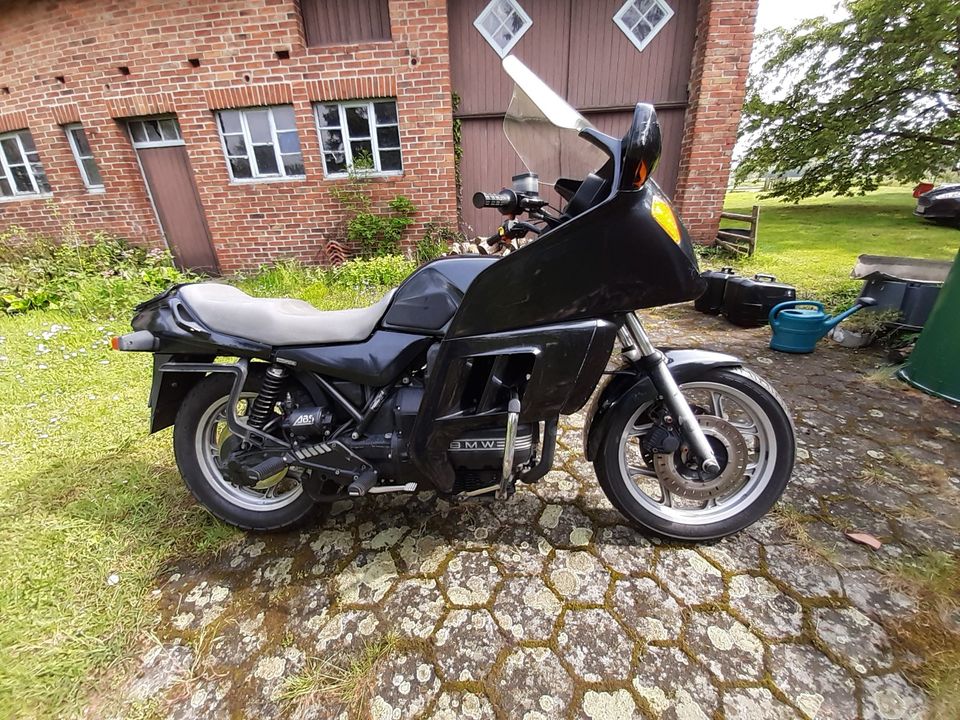 BMW K75 mit Vollverkleidung in schwarz metallic und mit ABS in Salzkotten