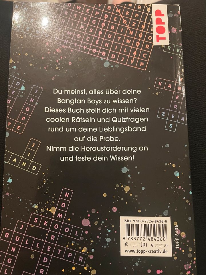 BTS Rätselbuch in Berlin