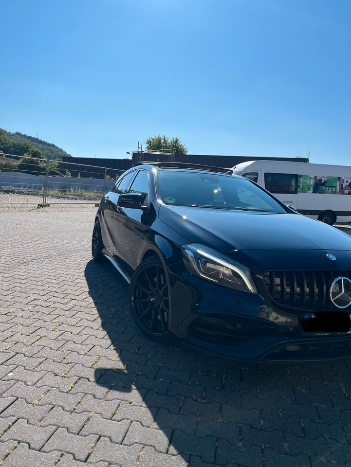 Mercedes Benz A45 AMG W176 in Neuenrade