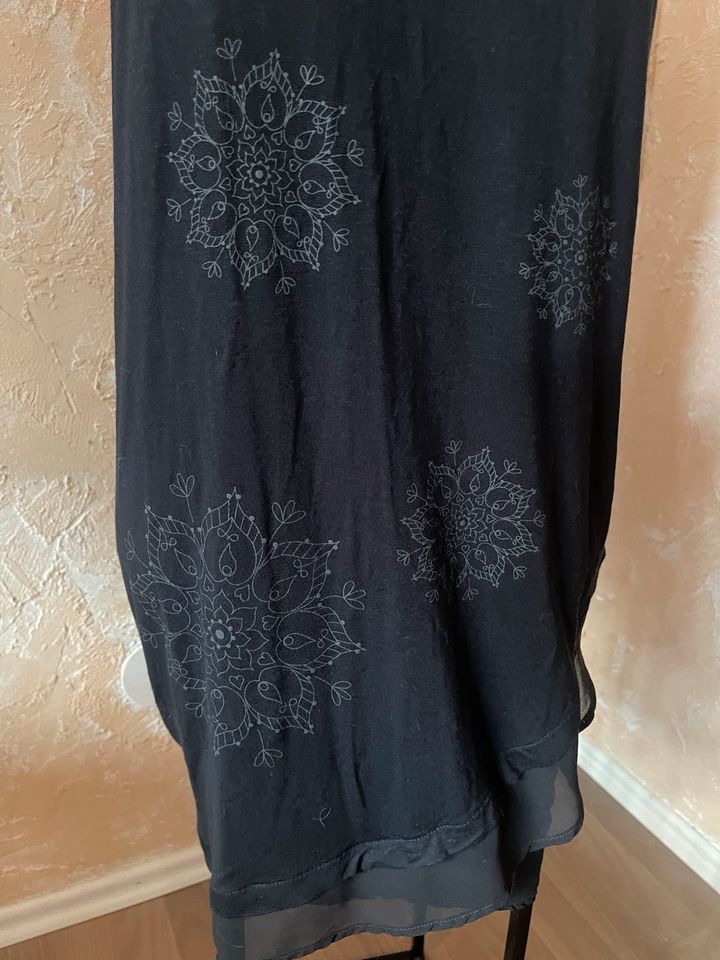 Desigual Kleid Träger L 38/40 NEU m. Etikett  schwarz in Schlaitdorf