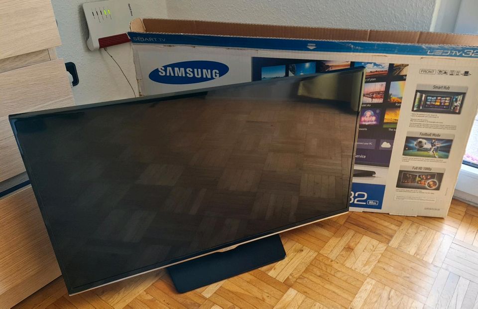 Samsung - 32" - 2014 - SmartTV - (UE32H5570SS) in Essen Freisenbruch