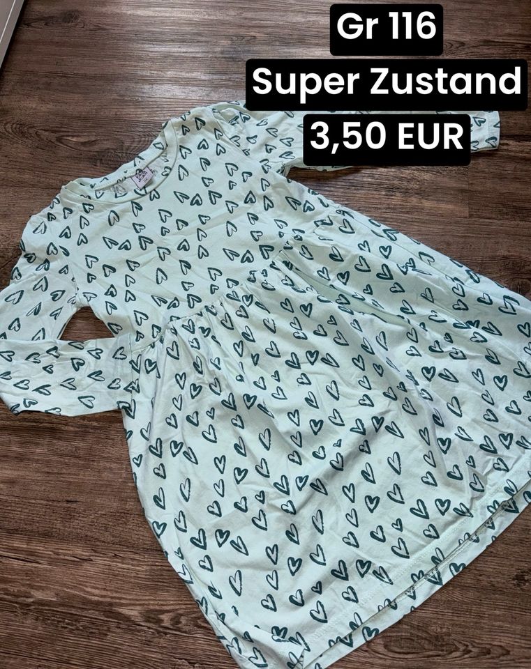 Kleid langarm Mädchen 116 super Zustand Türkis in Zehdenick