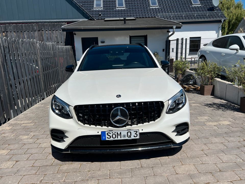 Mercedes GLC 350 D AMG / Tüv / Klima / Pano / ACC / Leder in Eckstedt