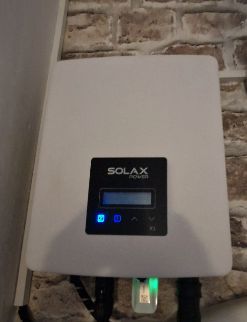 Solax X1-2.0-S-D MINI  1Ph. String Wechselrichter + Wlan Dongel    - Balkon in Kriftel