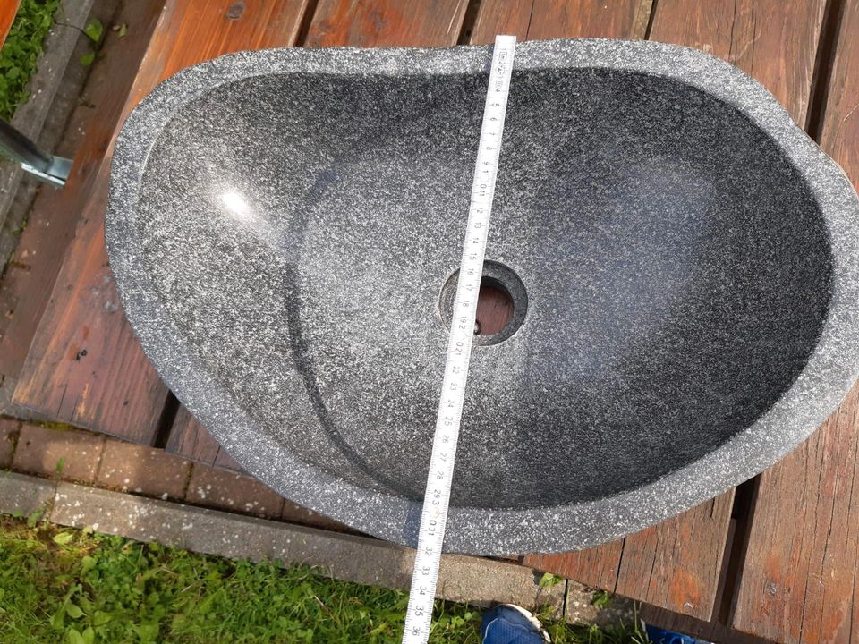 2 Stein Waschbecken Flußstein grau fürs Badezimmer/ WC in Aalen