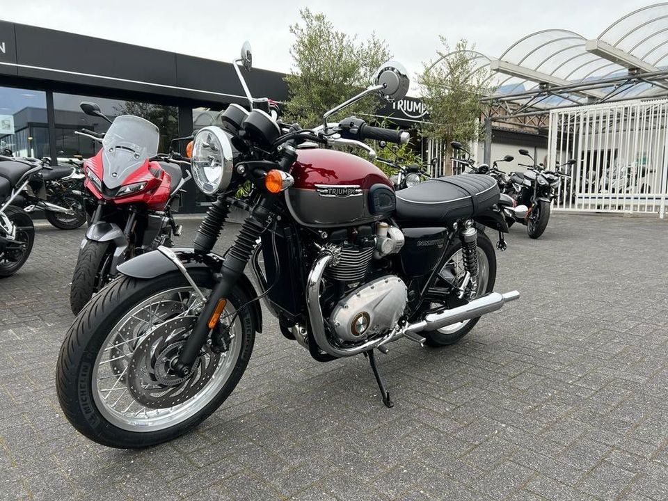 Triumph Bonneville T120 NEU! MDJ. 2024 in Goch