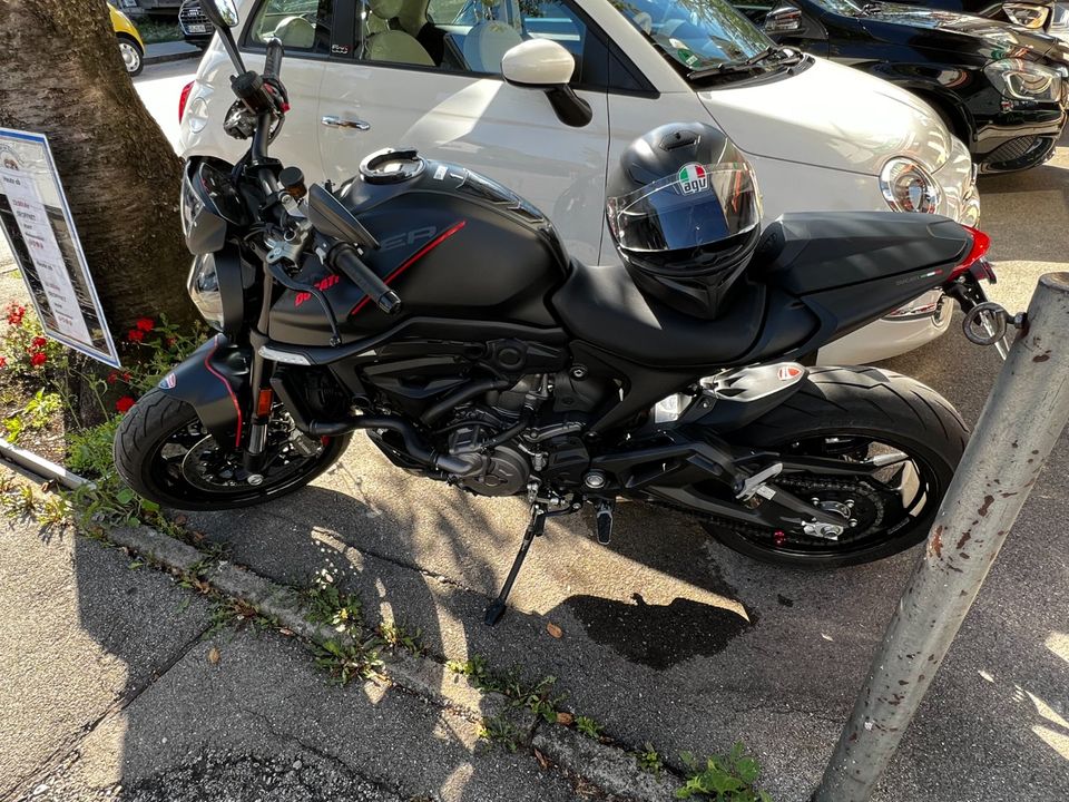 Ducati Monster Plus mit Herstellergarantie bis 06/25 in München